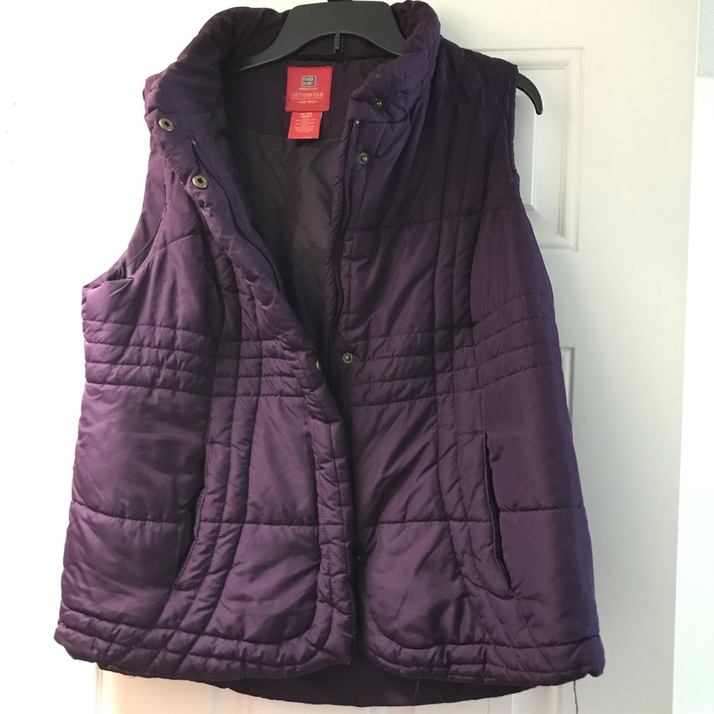 FADED GLORY plum puffer vest size 1X